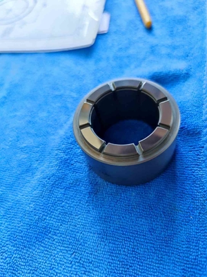 Disesuaikan SiCC + C Bushing Pertemuan suhu tinggi Permintaan Industri Otomotif