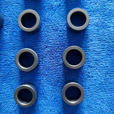 Customized Silicon Carbide Sliding Bearing Sleeve untuk Sistem Pompa Industri Aplikasi Suhu Tinggi dan Tekanan Tinggi